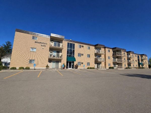 3155 Old Highway 8 , Unit 104, Roseville, MN 55418