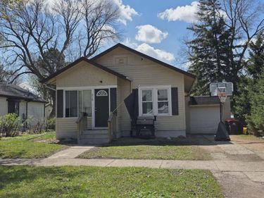 218 W Broadway Street, Redwood Falls, MN 56283