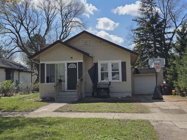 218 W Broadway Street, Redwood Falls, MN 56283