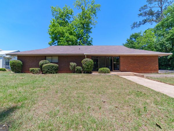 61 Perry Avenue, Blakely, GA 39823