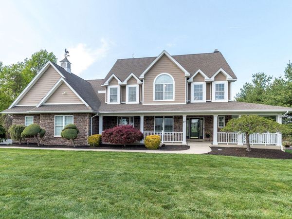 25 BRIDGETOWN PIKE, FEASTERVILLE TREVOSE, PA 19053