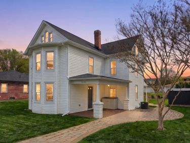 17 N 3RD STREET, MOUNT WOLF, PA 17347