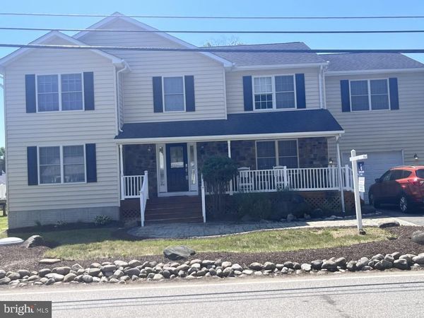 833 SELBY BOULEVARD, EDGEWATER, MD 21037