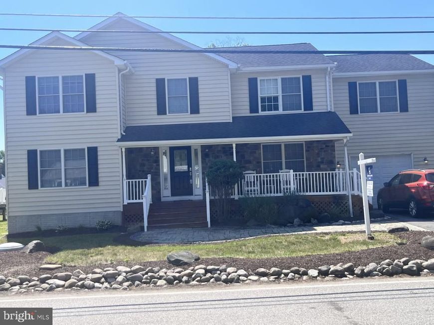 833 Selby Boulevard, Edgewater, MD 21037 Main Photo