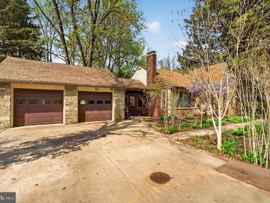 10 Pennsylvania Avenue , Fairless Hills, PA 19030 Main Photo