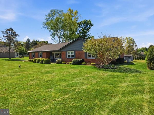 228 CHESTNUT VALLEY DRIVE, DOYLESTOWN, PA 18901