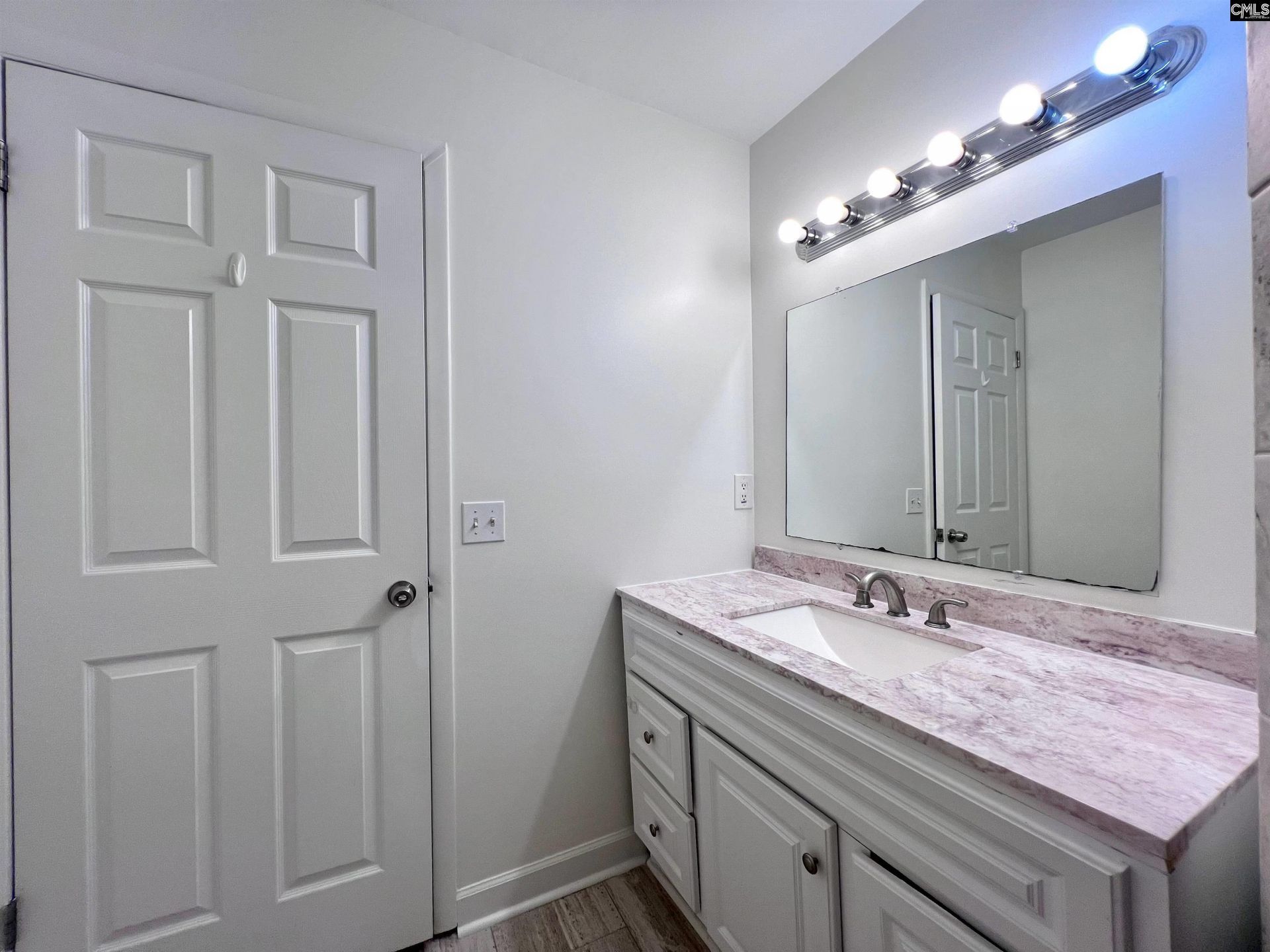 140 Forest Fern Road Photo 31