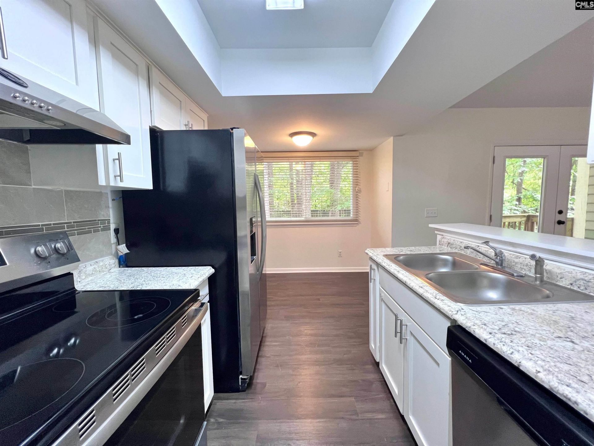 140 Forest Fern Road Photo 9