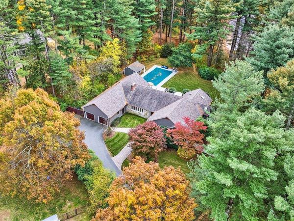 13 Old Colony Rd, Foxboro, MA 02035