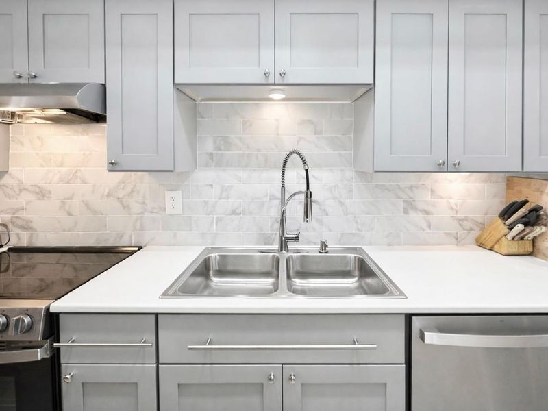 1370 Lake Shore Drive, Unit 148, Columbus, OH 43204 Photo 9