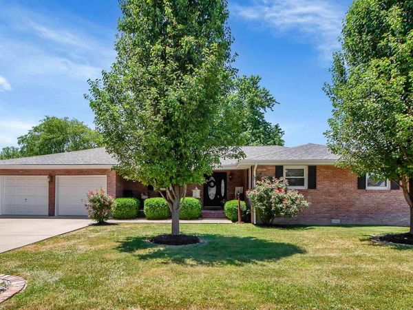 1702 N FAIR Street, Marion, IL 62959