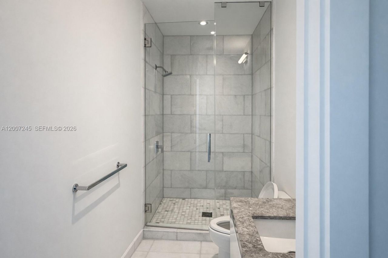 175 SE 25th Rd, Unit 1204, Miami, FL 33129 Photo