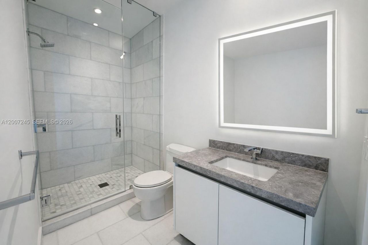 175 SE 25th Rd, Unit 1204, Miami, FL 33129 Photo