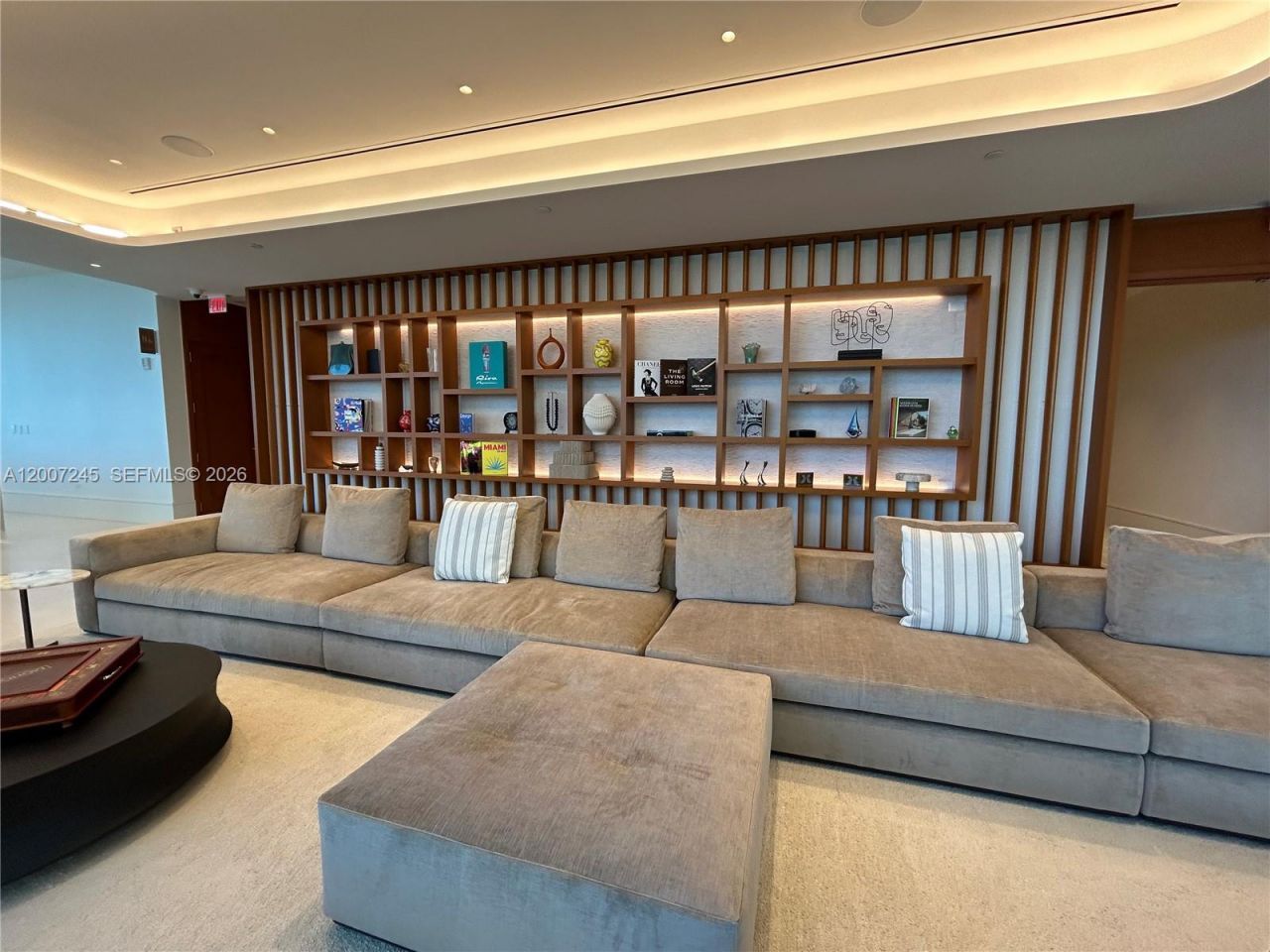 175 SE 25th Rd, Unit 1204, Miami, FL 33129 Photo