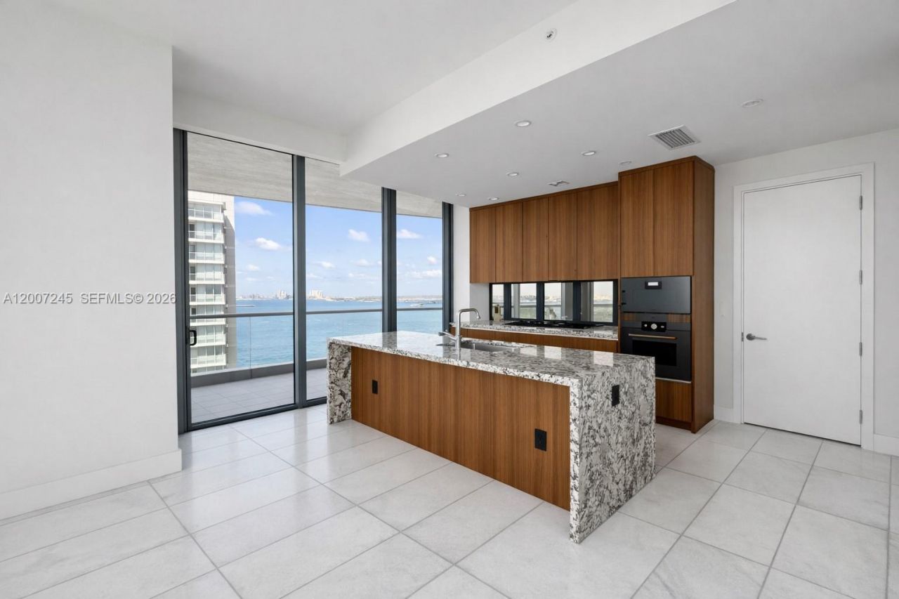 175 SE 25th Rd, Unit 1204, Miami, FL 33129 Photo