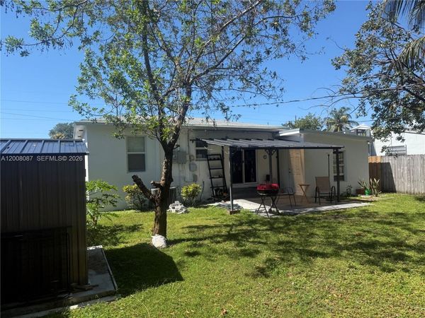 2323 Cleveland St , Hollywood, FL 33020