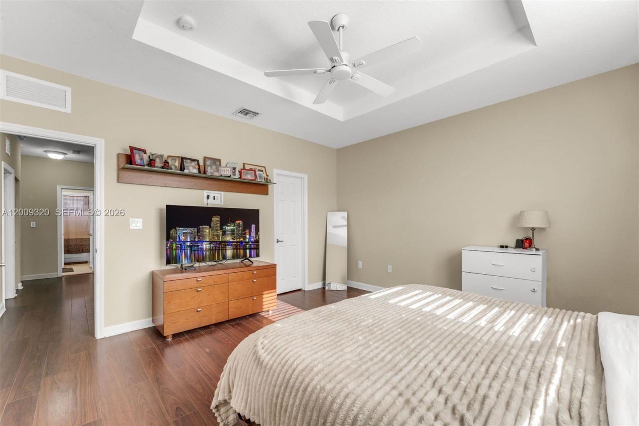 216 NE 36th Ter, Homestead, FL 33033 Photo