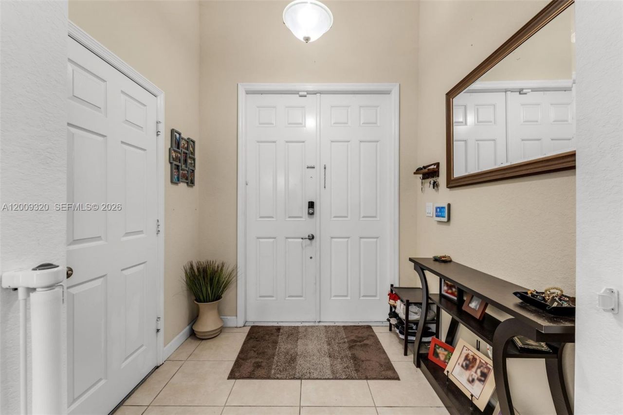 216 NE 36th Ter, Homestead, FL 33033 Photo
