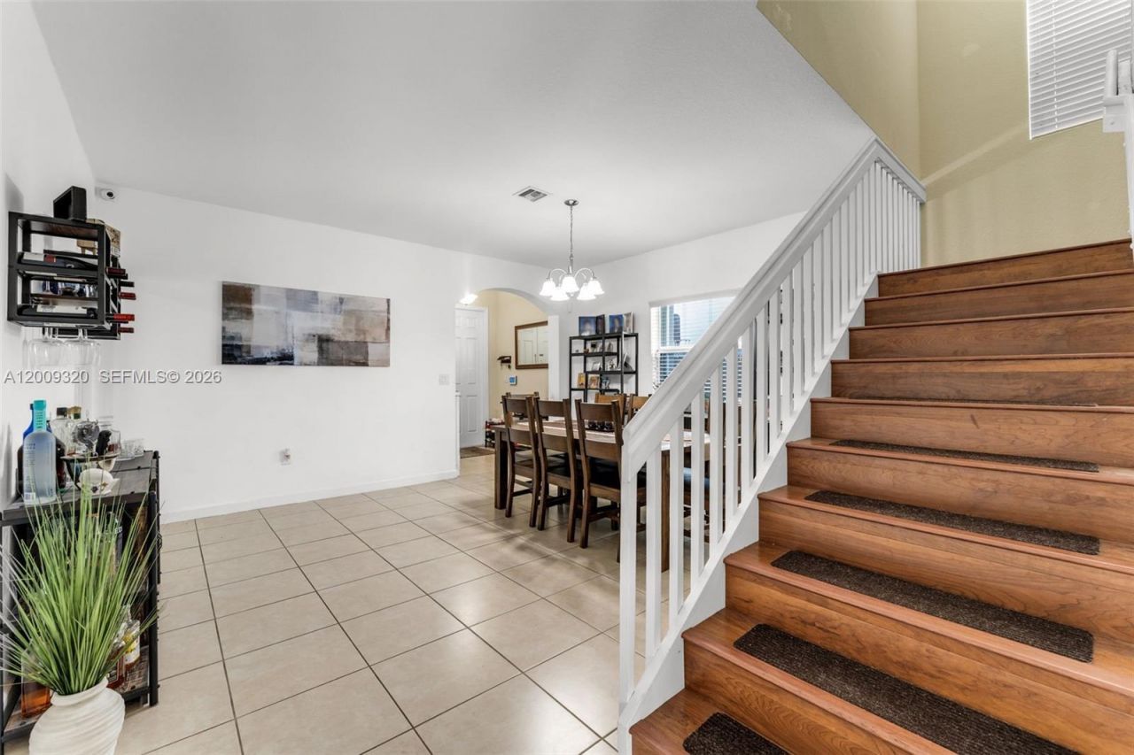216 NE 36th Ter, Homestead, FL 33033 Photo