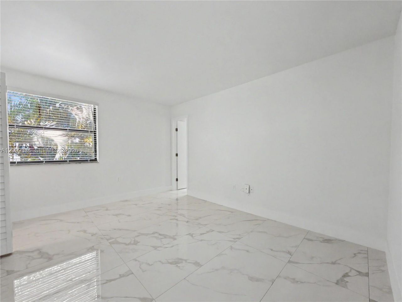 10010 NW 9th St Cir, Unit 203, Miami, FL 33172 Photo