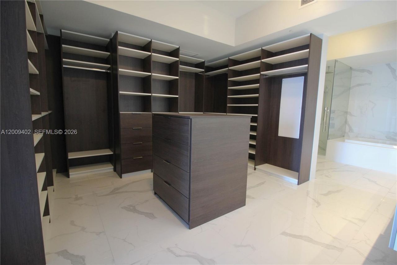 5000 Island Estates Dr , Unit 606, Aventura, FL 33160 Photo
