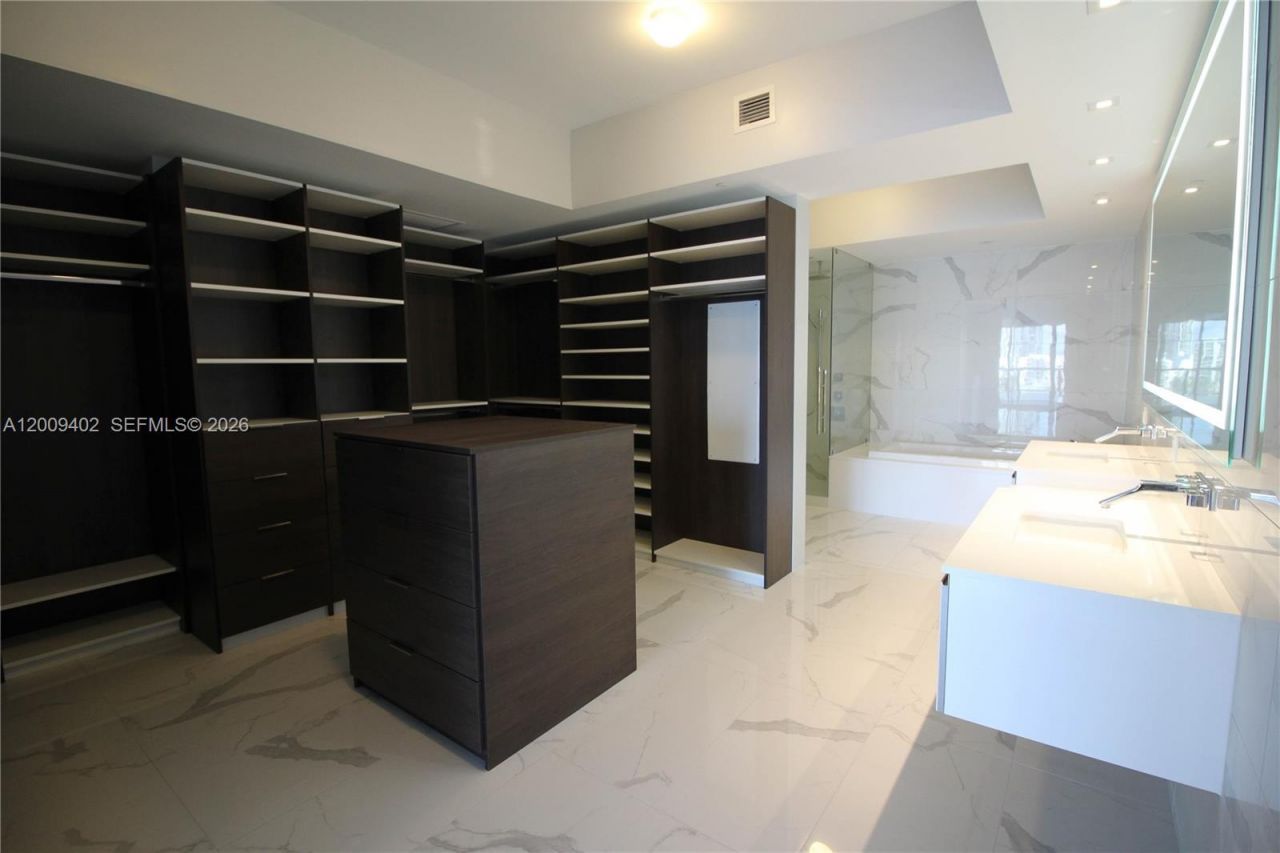 5000 Island Estates Dr , Unit 606, Aventura, FL 33160 Photo
