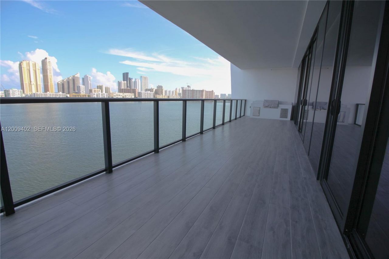 5000 Island Estates Dr , Unit 606, Aventura, FL 33160 Photo