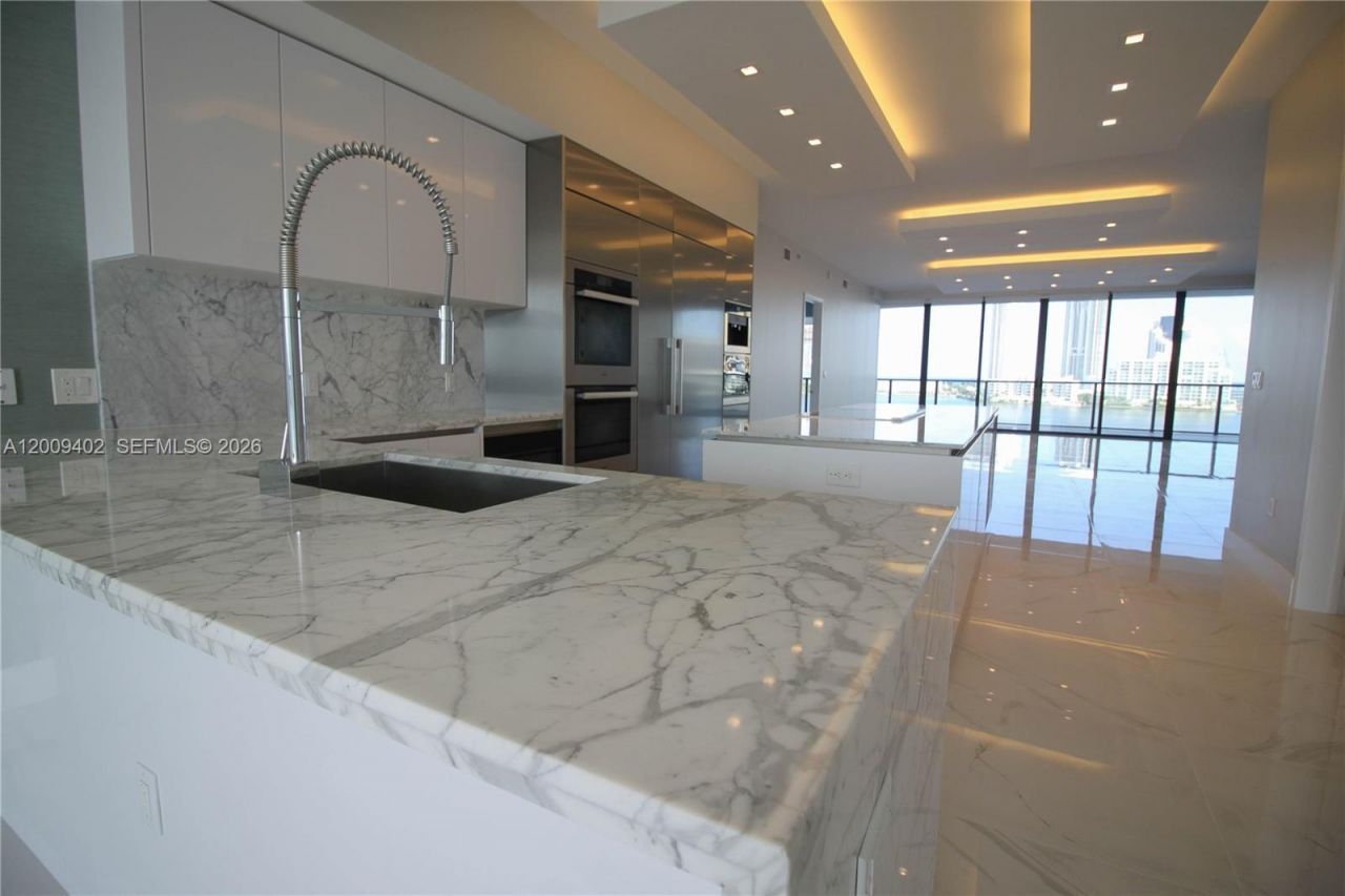 5000 Island Estates Dr , Unit 606, Aventura, FL 33160 Photo