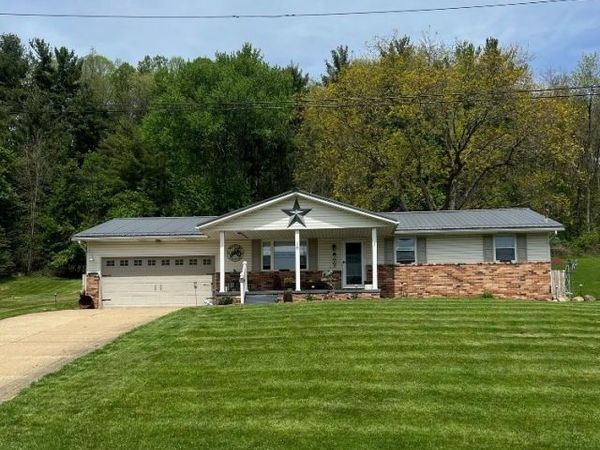 202 Ridgewood Boulevard , Minerva, OH 44657