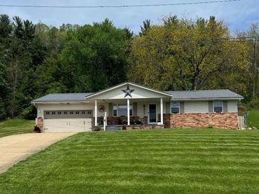 202 Ridgewood Boulevard, Minerva, OH 44657