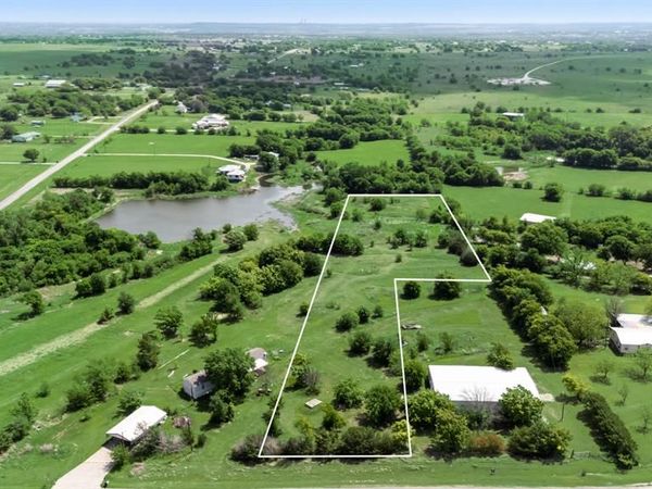 9918 First Street , Joshua, TX 76058