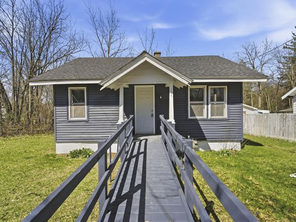 104 W Roosevelt Avenue, Battle Creek, MI 49037