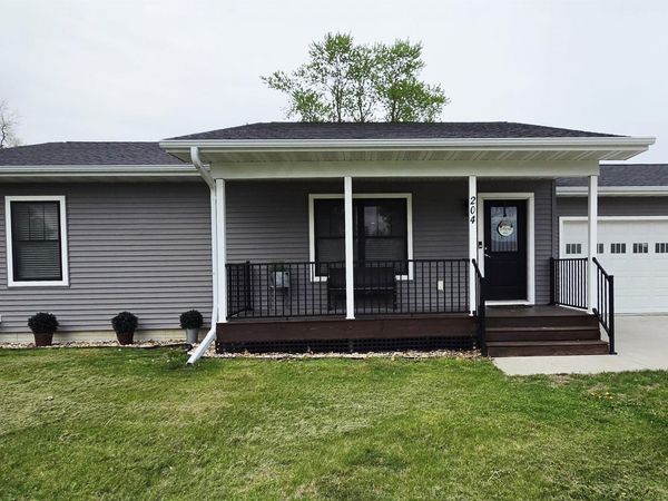 204 E Wilcox Way, Jefferson, IA 50129