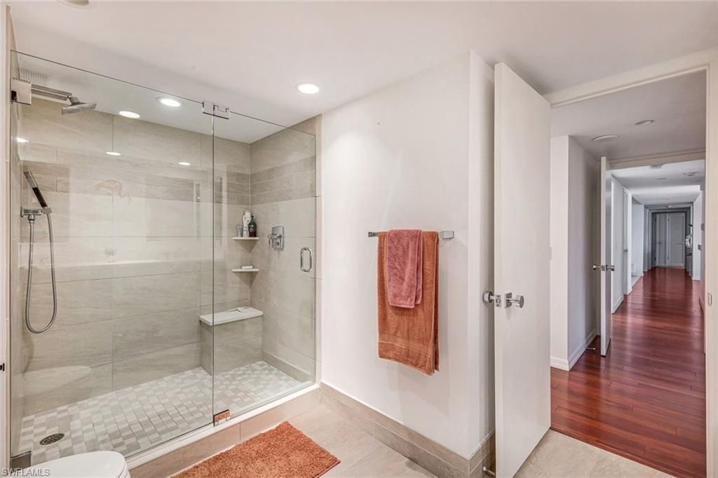 4041 Gulf Shore Blvd N, Unit 204, Naples, FL 34103 Photo