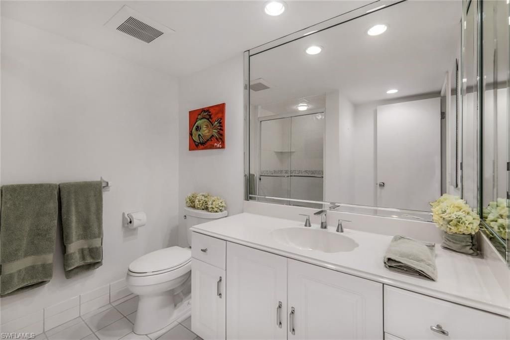 4041 Gulf Shore Blvd N, Unit 204, Naples, FL 34103 Photo