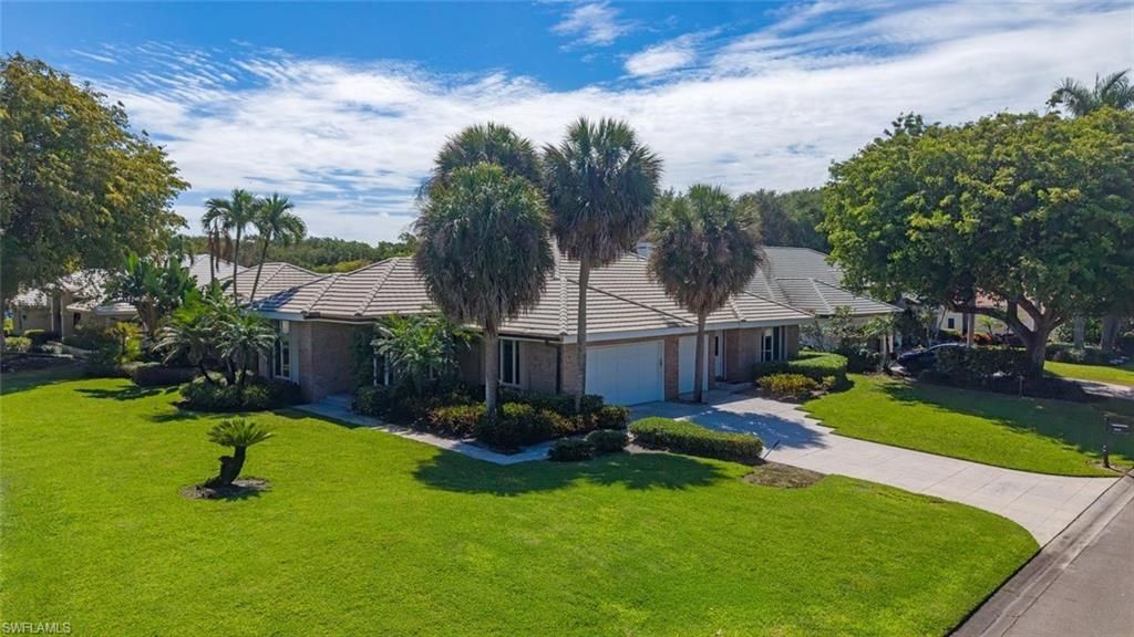 7018 Greentree Dr, Naples, FL 34108 Photo