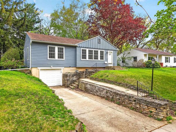 3533 Heather Crest, Madison, WI 53705