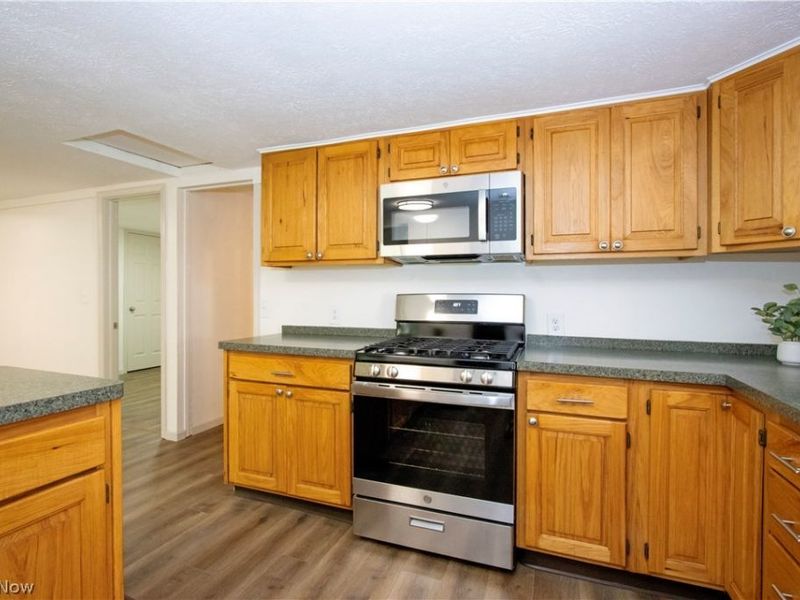 14069 Township Road 1058, Lakeville, OH 44638 Photo 10