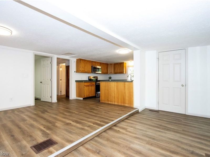 14069 Township Road 1058, Lakeville, OH 44638 Photo 13