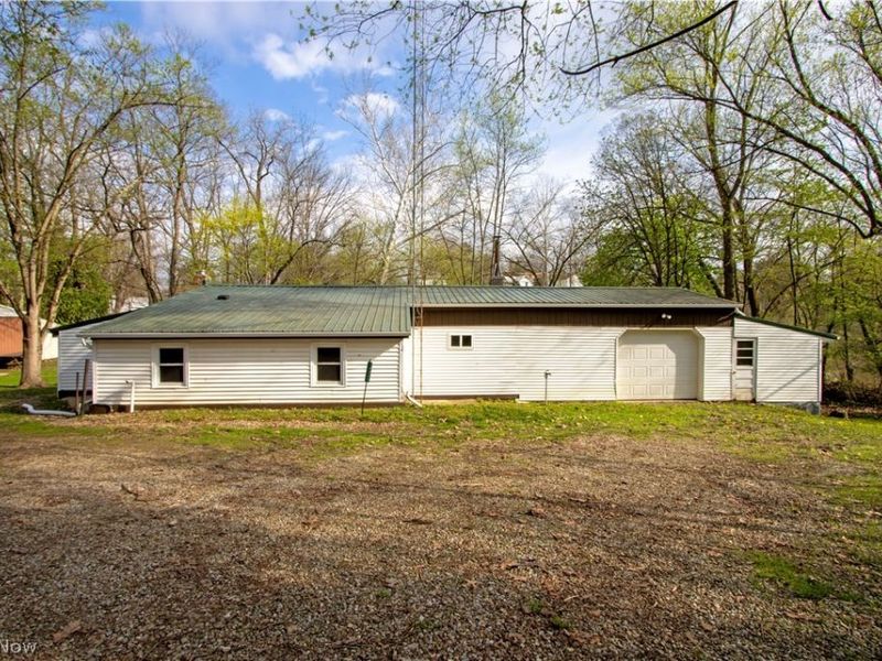 14069 Township Road 1058, Lakeville, OH 44638 Photo 38