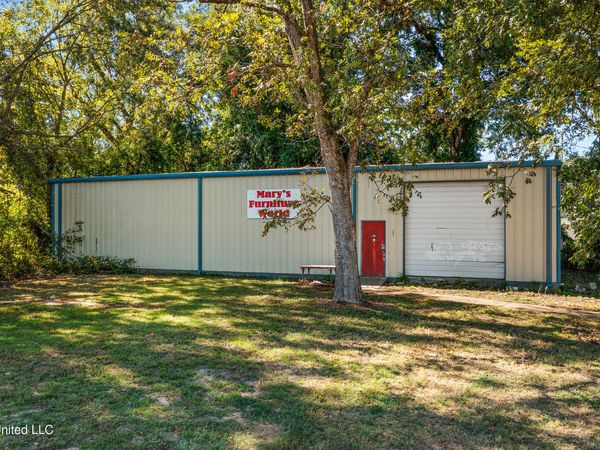 231 Vance Street, Batesville, MS 38606