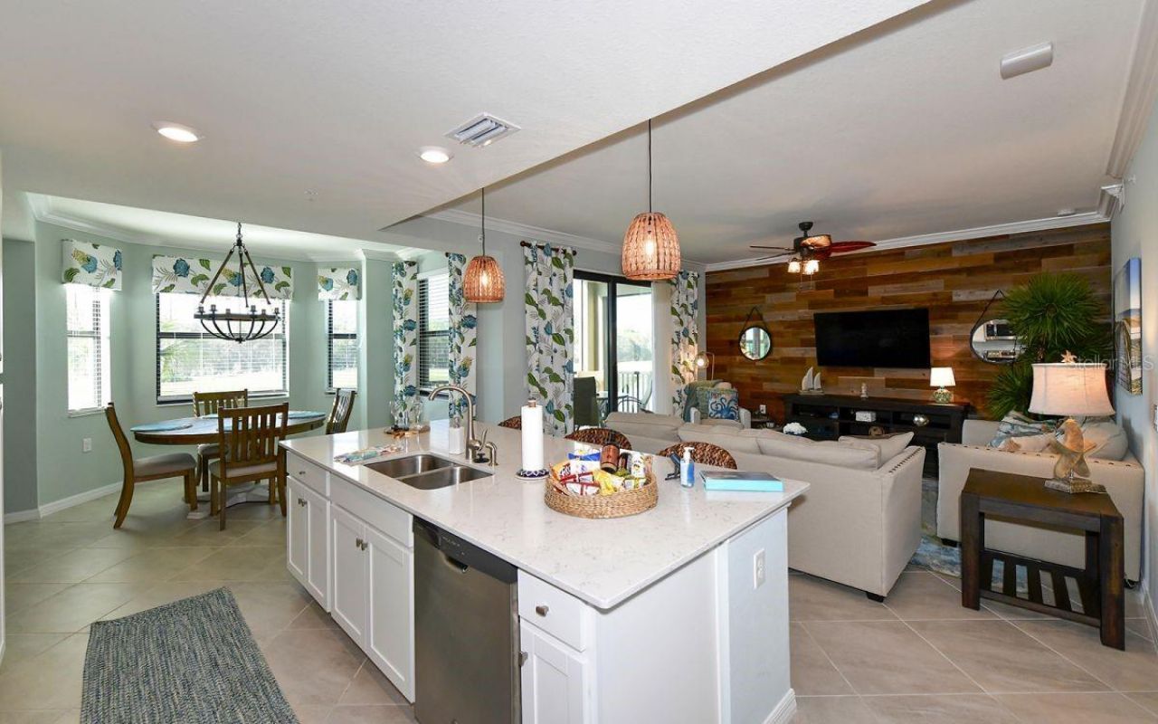 17626 Gawthrop Drive, Unit 206, Bradenton, FL 34211 Photo
