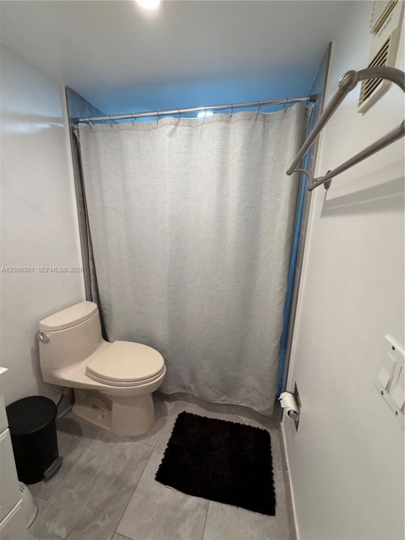 200 178th Dr , Unit 612, Sunny Isles Beach, FL 33160 Photo