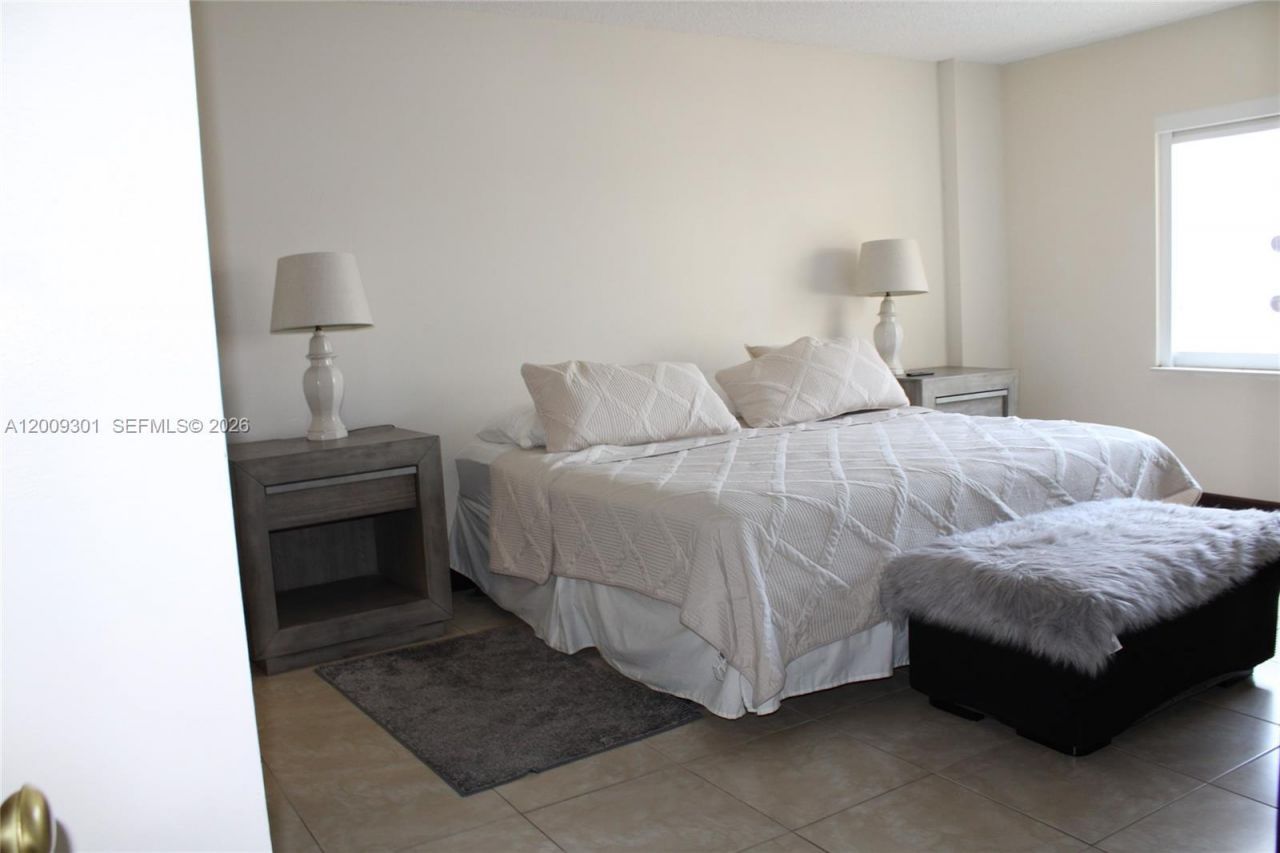 200 178th Dr , Unit 612, Sunny Isles Beach, FL 33160 Photo