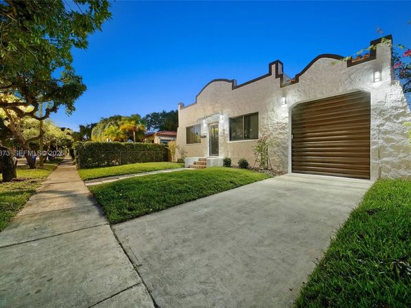 1925 SW 23rd St , Miami, FL 33145