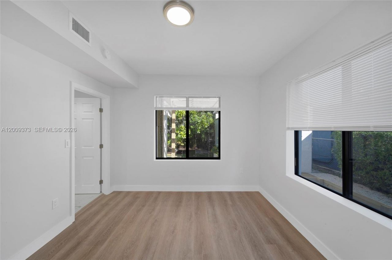 1925 SW 23rd St , Miami, FL 33145 Photo