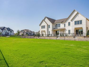 13837 Carnegie Drive, Fort Worth, TX 76008