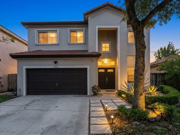 9002 SW 214th Lane, Cutler Bay, FL 33189