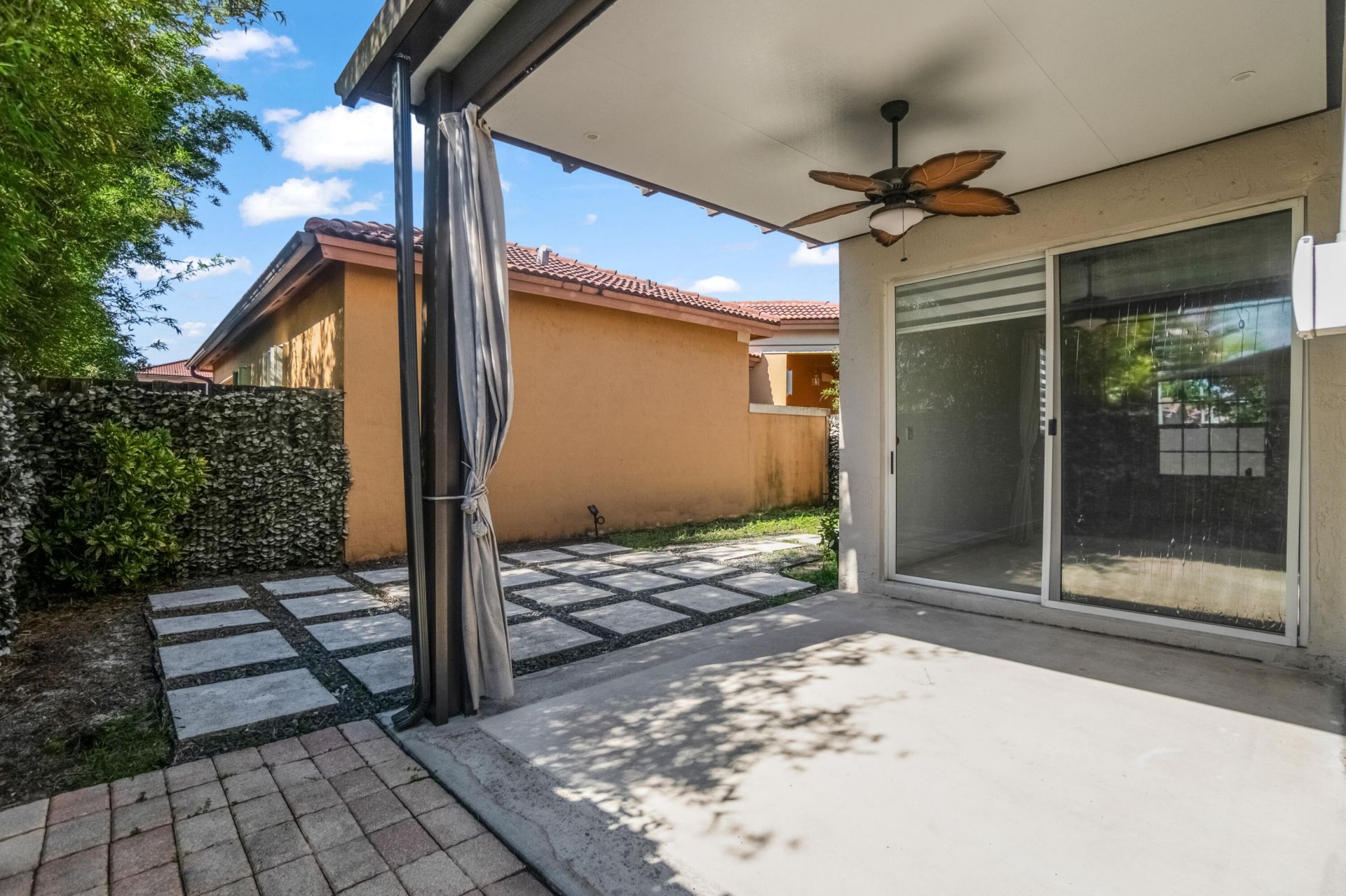 9002 SW 214th Lane, Cutler Bay, FL 33189 Photo