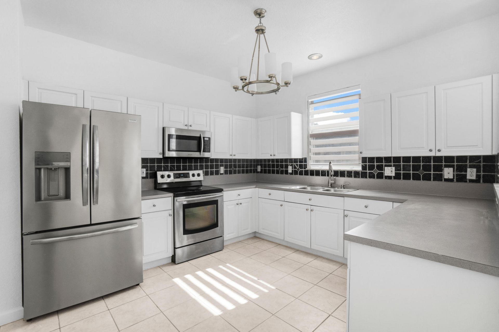9002 SW 214th Lane, Cutler Bay, FL 33189 Photo